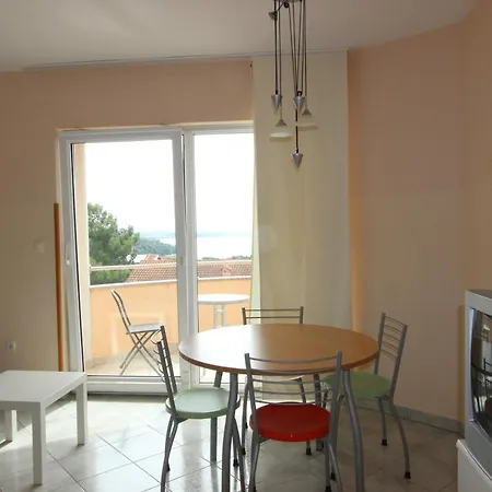 Miriam Apartment