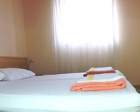 Miriam Apartment *